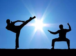 高手早就看穿局势了（行家早已洞悉全局）